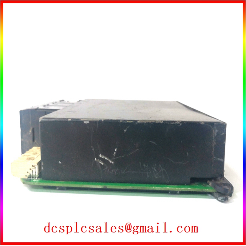 UR8CH 控制器 COMMUNICATION 模块