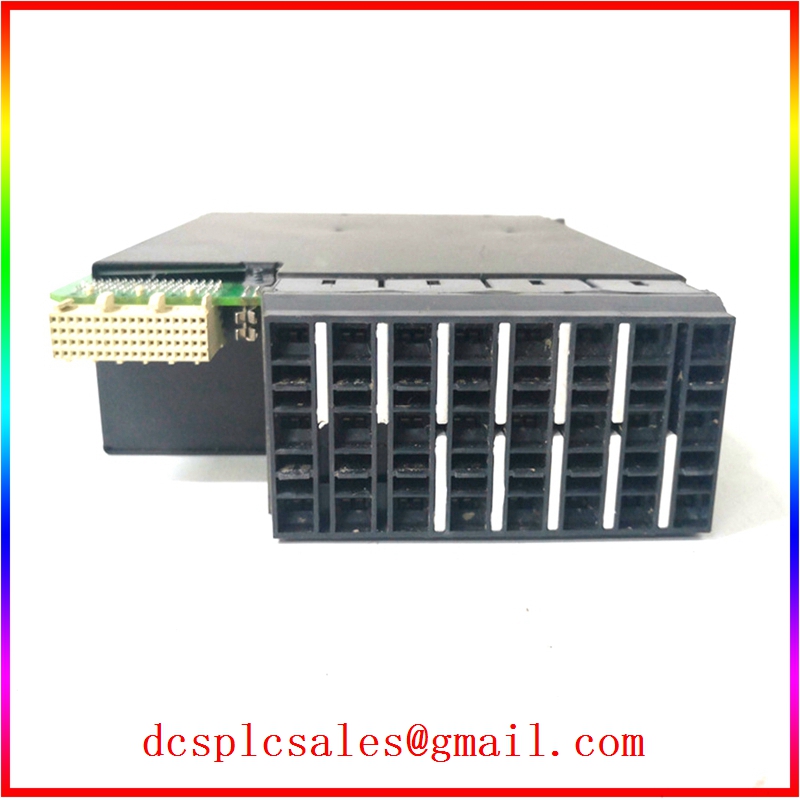 UR8FH 控制器 COMMUNICATION 模块