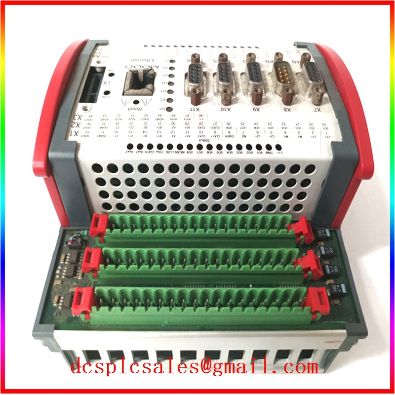 MOOG D136-001-007  控制器 COMMUNICATION 模块